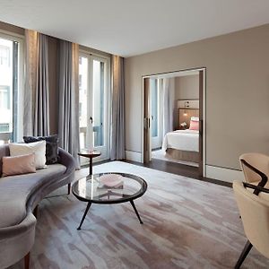 One-Bedroom King Suite City View
